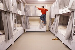 Hammock Hostels