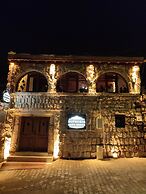 Euphoria Cave House