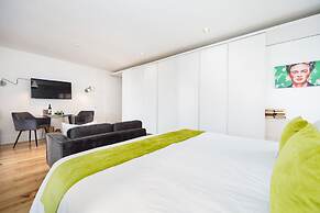 Lemonn Apartments