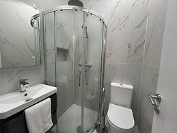 Luxurious London Studios
