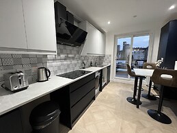 Luxurious London Studios