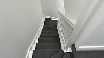 Luxurious London Studios