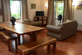 Casa Girasol Hospedaje y Tours