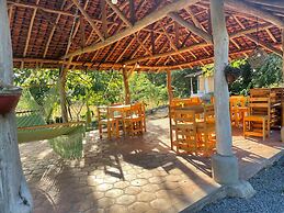 Casa Girasol Hospedaje y Tours