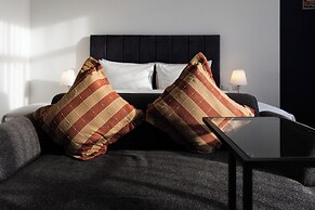 AMIRI PLACE HOTEL