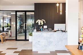 AMIRI PLACE HOTEL