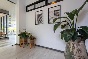 AMIRI PLACE HOTEL