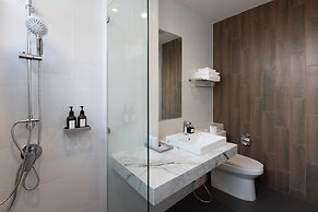 AMIRI PLACE HOTEL