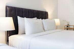 AMIRI PLACE HOTEL