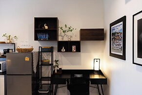 AMIRI PLACE HOTEL
