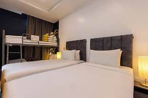 AMIRI PLACE HOTEL