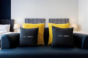 AMIRI PLACE HOTEL