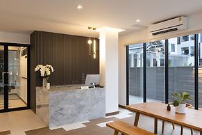 AMIRI PLACE HOTEL