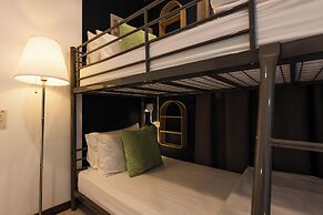 AMIRI PLACE HOTEL
