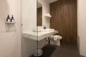 AMIRI PLACE HOTEL