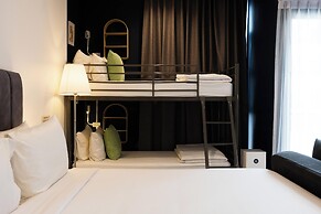 AMIRI PLACE HOTEL