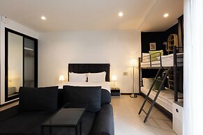 AMIRI PLACE HOTEL