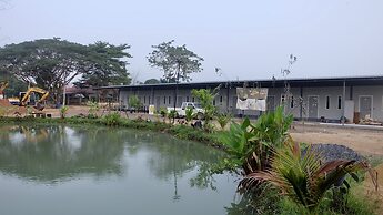 Check-in Resort