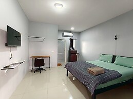 Check-in Resort