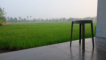 Check-in Resort