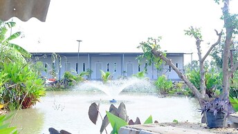 Check-in Resort