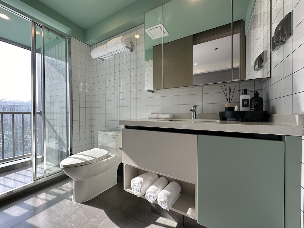Galaxy JunYu Apartment