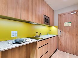 Livensa Living Studios Valencia Viveros