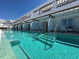 Punta Candor Suites