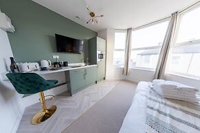 Bowles Hotels
