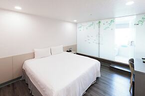 O Fun Hotel