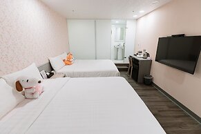 O Fun Hotel