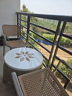Peak Hotel
