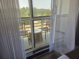 Peak Hotel