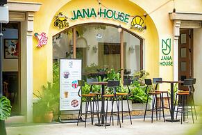 Jana Hotel & Apartment