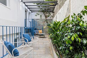 Kallithea Apartments by Olala Homes