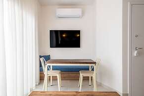 Kallithea Apartments by Olala Homes