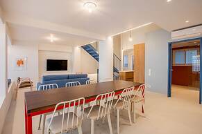 Kallithea Apartments by Olala Homes