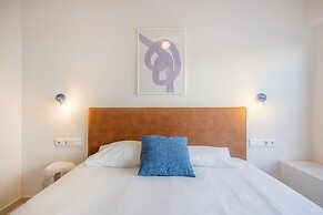 Kallithea Apartments by Olala Homes
