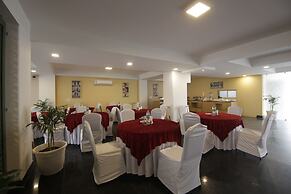 Lime Wood Stay - Studio Apartment