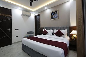 Lime Wood Stay - Studio Apartment