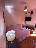 HOSTAL VELVET