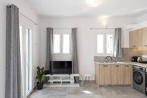 Parikia's Sunlight 2bedroom House