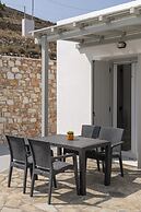 Parikia's Sunlight 2bedroom House