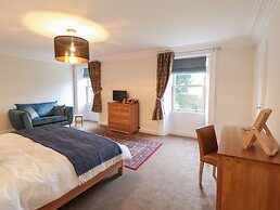 Ings House