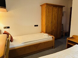 Hotel Nest