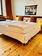 Hotel Nest