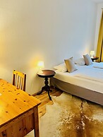 Hotel Nest