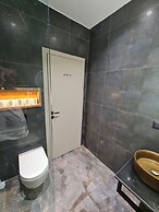 La Mirage Suites & Apartments
