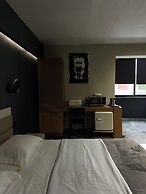 La Mirage Suites & Apartments