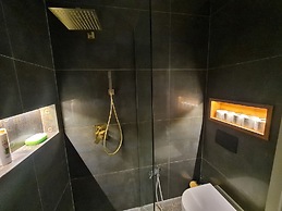 La Mirage Suites & Apartments